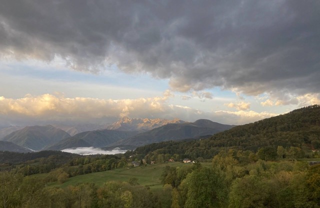 Gite "Le Raoulet" , at the foot of the Col d'Ayens, in the hamlet of Boussan