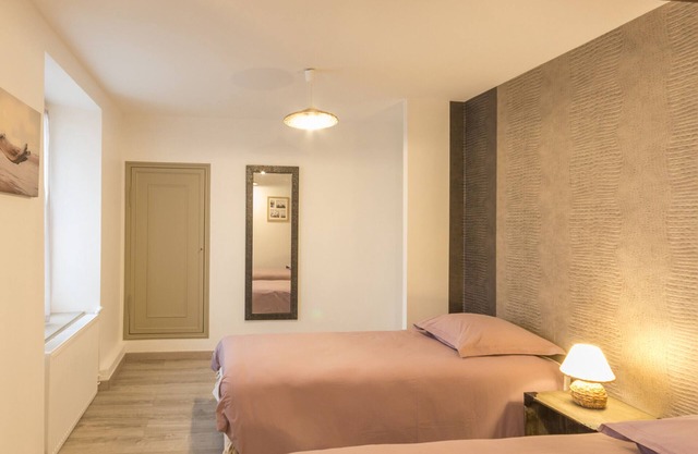 Gite Montalet-le-Bois, 2 bedrooms, 4 persons