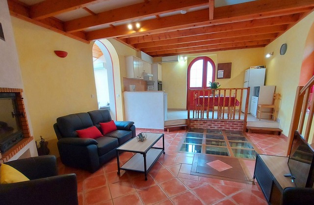 Gite Montigné-le-Brillant, 2 bedrooms, 4 persons