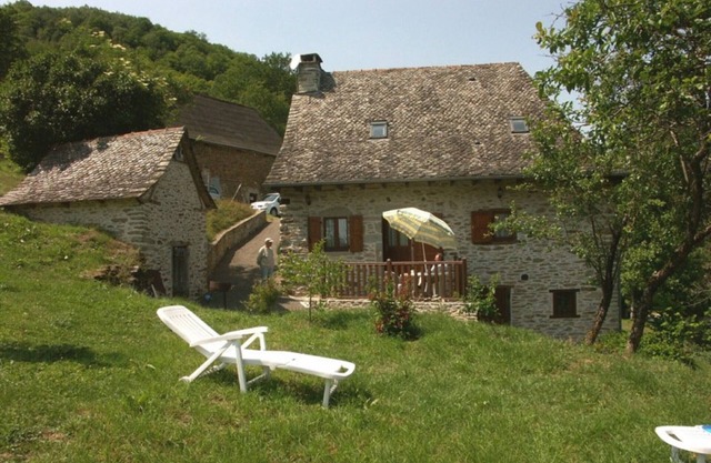 Gite Montsalvy, 3 bedrooms, 6 persons