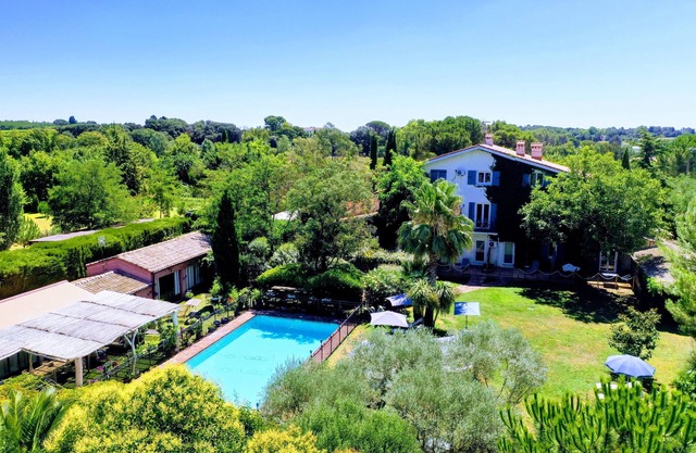 Gîte Pic St Loup aux Coquilloux between nature and swimming pool, 10 minutes from the beach