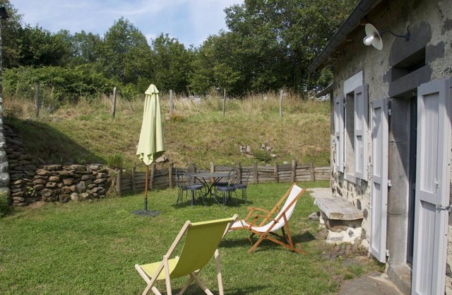 Gite Sourniac, 3 bedrooms, 6 persons