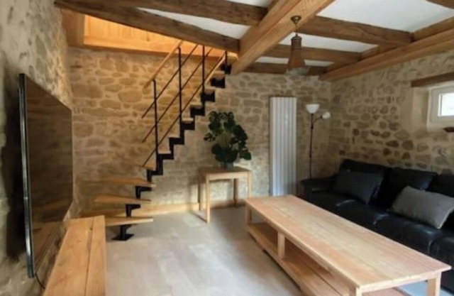 Gîte : The old building.