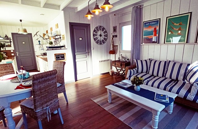 GITE TIMELLEN 3 étoiles - HEATED PRIVATE SWIMMING POOL - AIR CONDITIONING