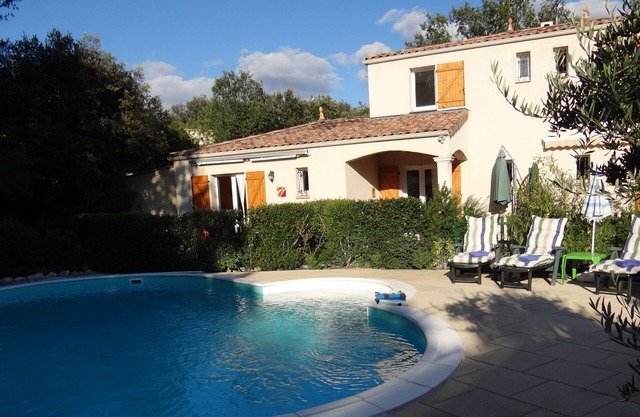 Gite Tout Confort Avec Piscine, Jardin Paysagé, Garrigue et Pic Saint Loup