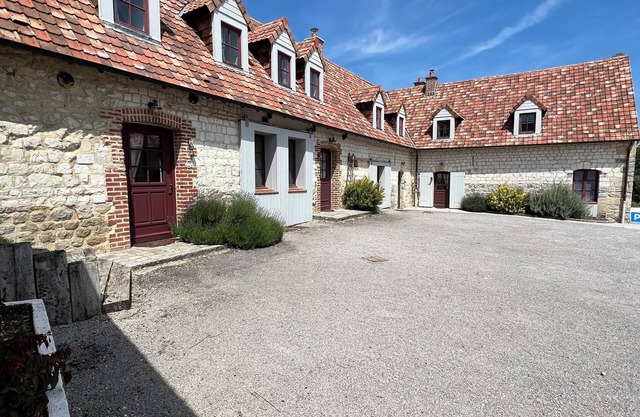 Gîte with covered swimming pool on the Opal Coast