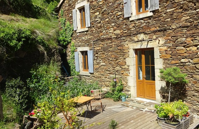 Gite with jacuzzi in a small village in the Cévennes ardéchoises region