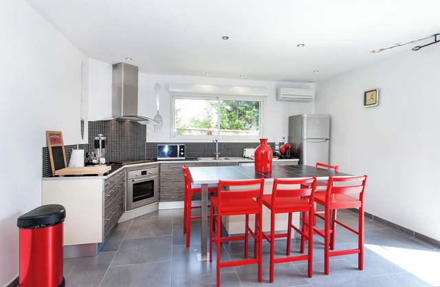 Gite with swimming pool and private spa