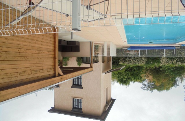Gites 6 pers with swimming pool near Villefranche sur SaÃ'ne
