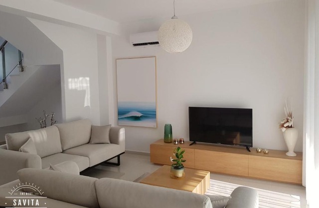 Gjiri i Lalzit - Vila Savita - Perla Resort