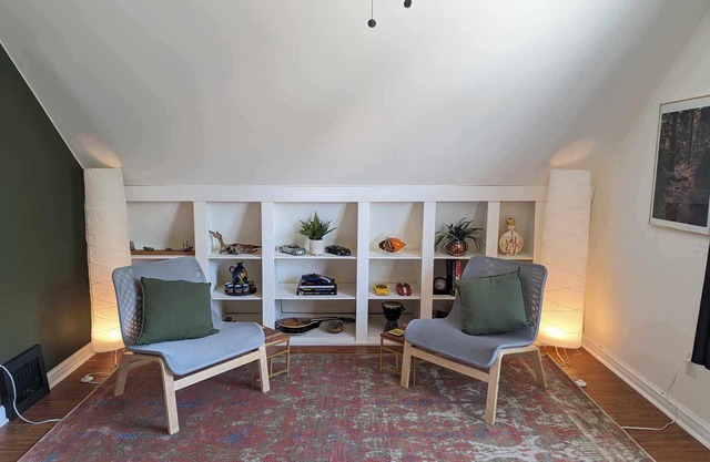 Gladstone Loft: Bright & Cozy 1-Bedroom Stay