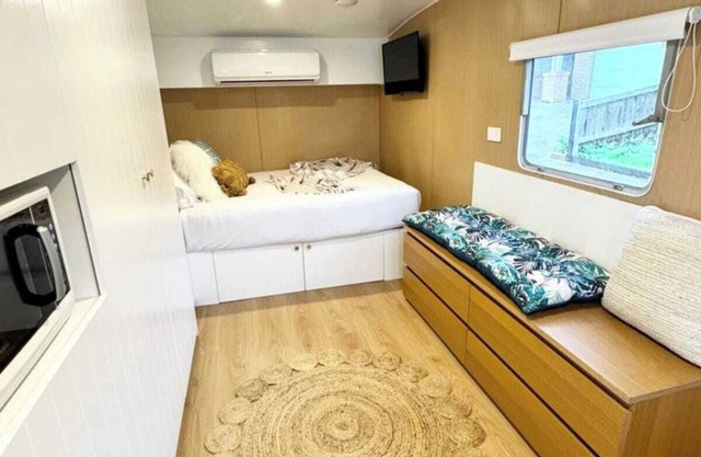 Glamping Galaxy Getaway