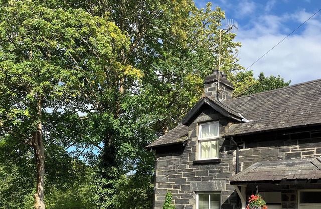 Glan Dulyn Riverside Holiday Cottage, Mill Street, Betws Y Coed ,Snowdonia