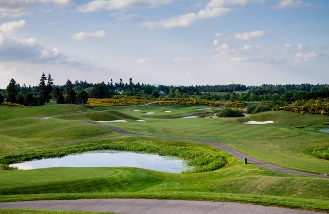 Gleneagles Village Apartments- Adjacent to Gleneagles Hotel and Golf Courses