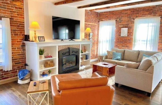 Glens Falls City Loft - All NEW Inside!