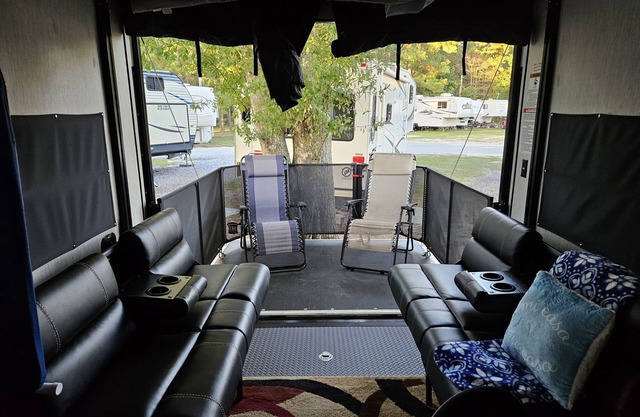 Go Fish! 37' RV (Forrest River Wolf Pack)