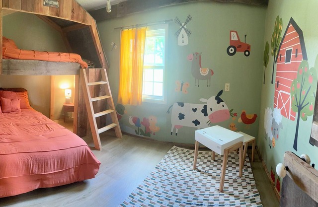 Goat Cottage at Donkeytown