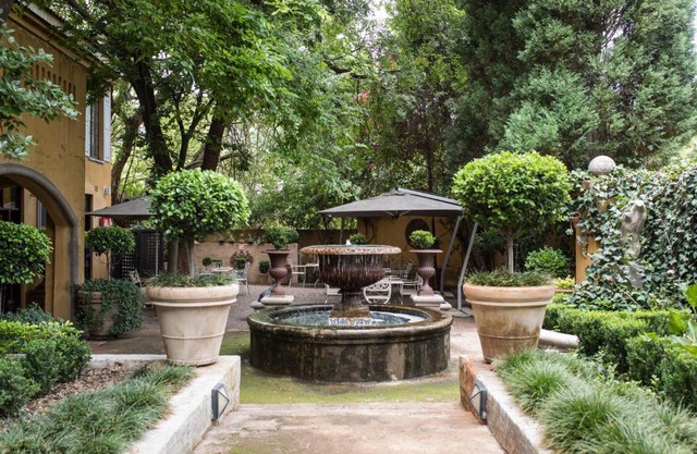 Godiva Spa & Guesthouse