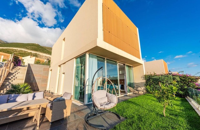 Golden Glow Villa | Green Coast