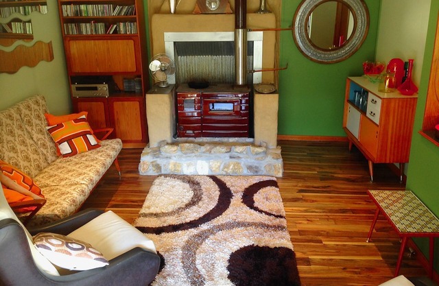 Golden Gully Cottage! - Pet friendly, Eco friendly!