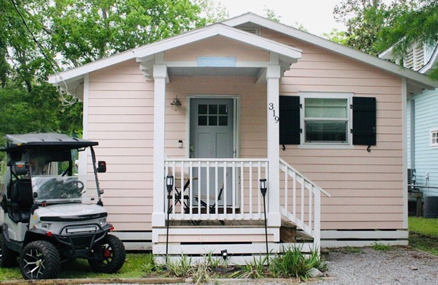 Golf Cart included with property!