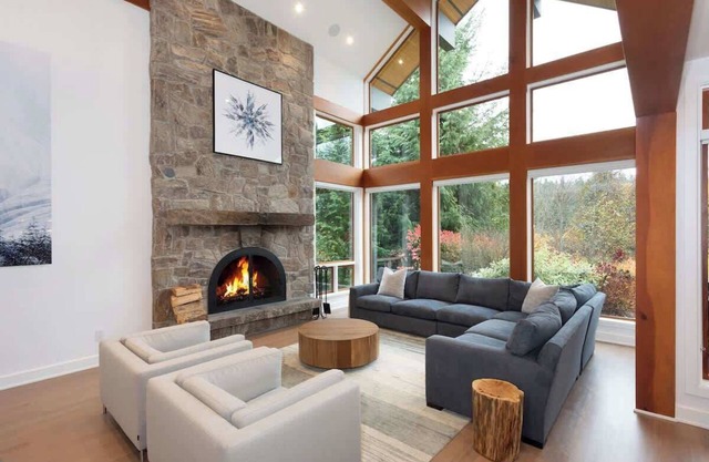 Golf Course chalet, Hot Tub, Theatre, Scenic Views