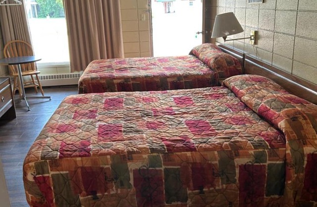 Goodknight Inn