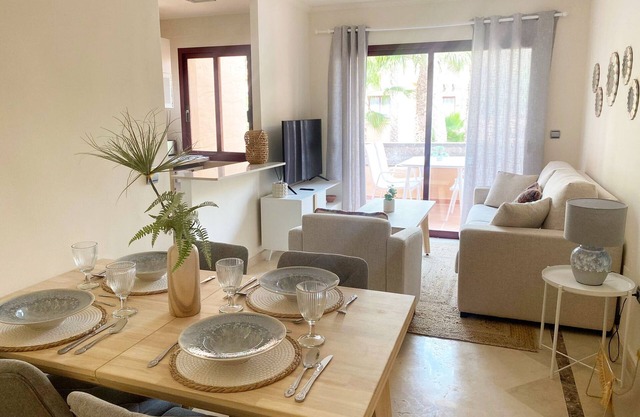 Gorgeous 3 Bed Beach Apartment - Nueva Ribera