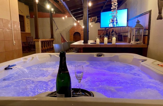 Gorgeous 3-bedroom villa with a hot tub