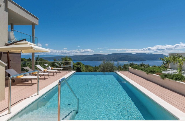Gorgeous apartment in Plomin