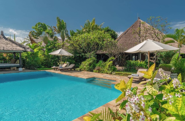 Gorgeous beachfront Villa Jasmine, Lovina!