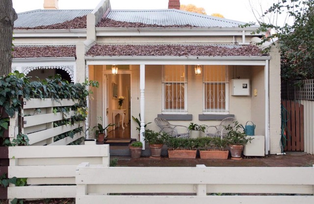 Gorgeous central Subiaco cottage - walk to Kings Park, cafes, restaurants, train