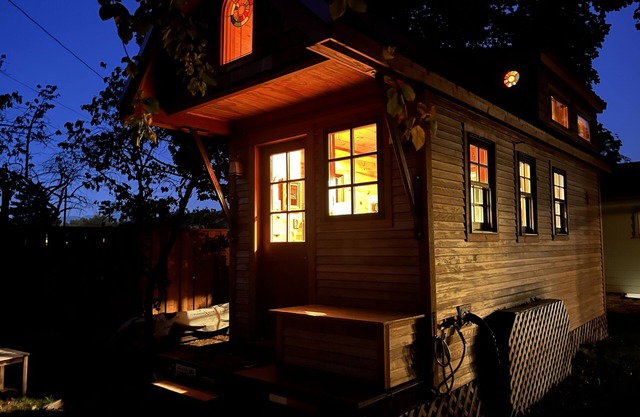 Gorgeous custom tiny home in central Missoula