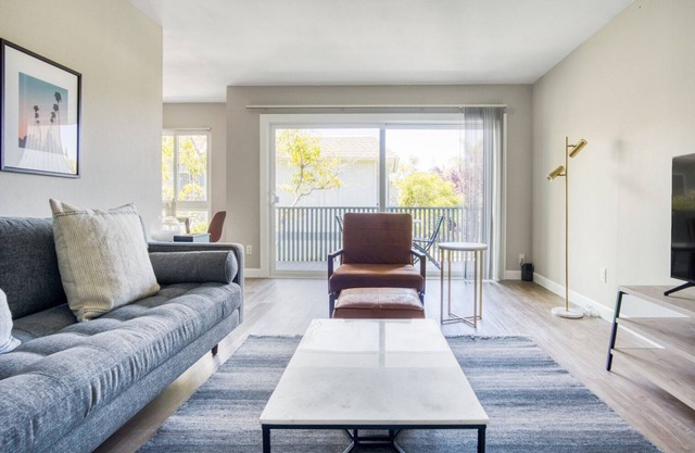 Gorgeous Foster City 1BR w/Pool, W/D, Gym, near highways, by Blueground