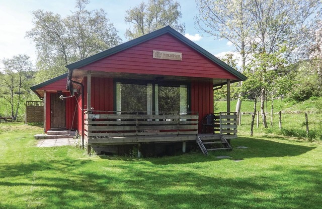Gorgeous home in ålfoten with sauna