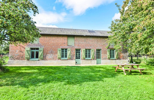 Gorgeous home in Cormeilles with WiFi