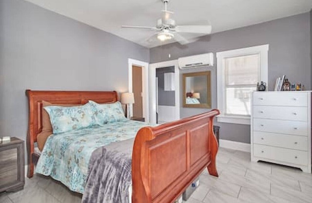 Gorgeous Loft Apartment - Centrally Located Tampa