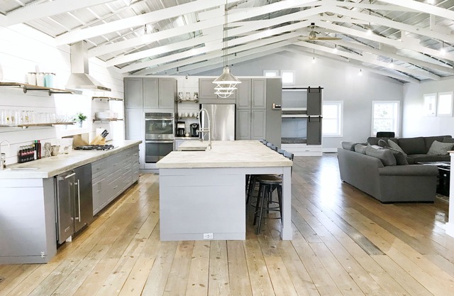 Gorgeous Loft in Culver- Close to Culver Academies & Lake Maxinkuckee