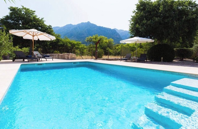 Gorgeous Mallorcan Style Finca With Pool and two bikes.