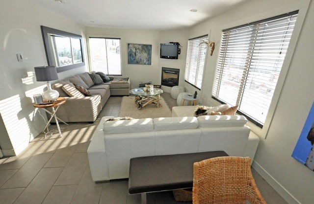 Gorgeous ski in/ski out home, central to the village in Plaza on the Ridge.