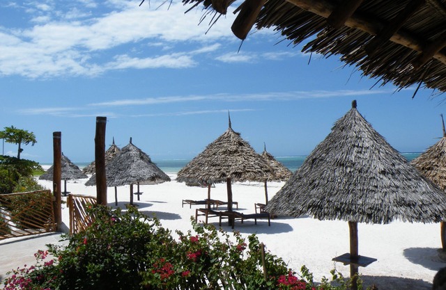 Gorgeous Villa with Private Beach, Seafront
