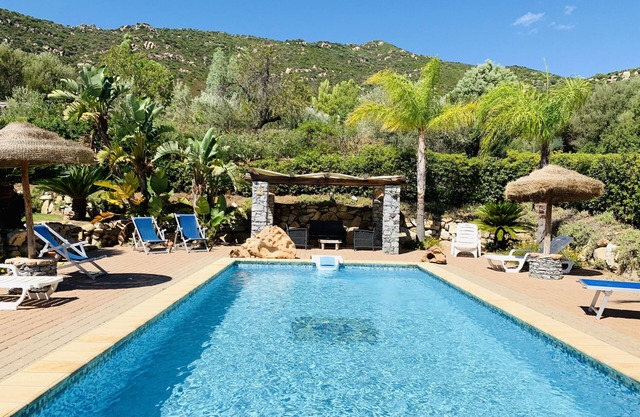 Gorgeous Villa with swimming pool and a beautiful garden!