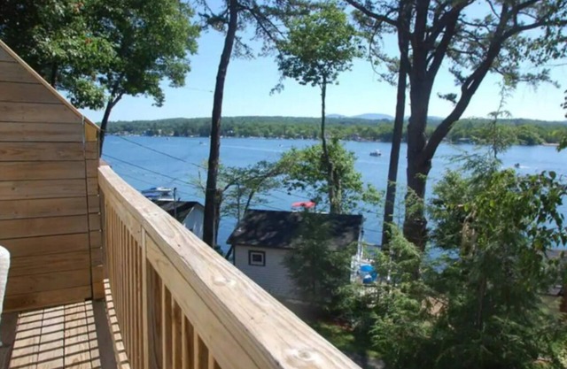Gorgeous Waterfront Condo with Lake Access & Views