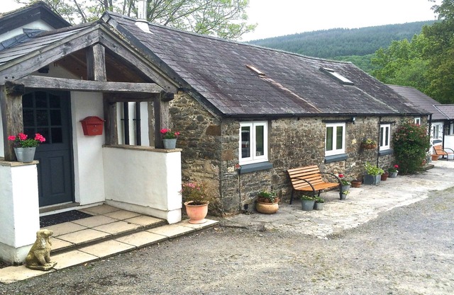 Gorlech Cottage at Ty'r Cae in the Brechfa Forest.