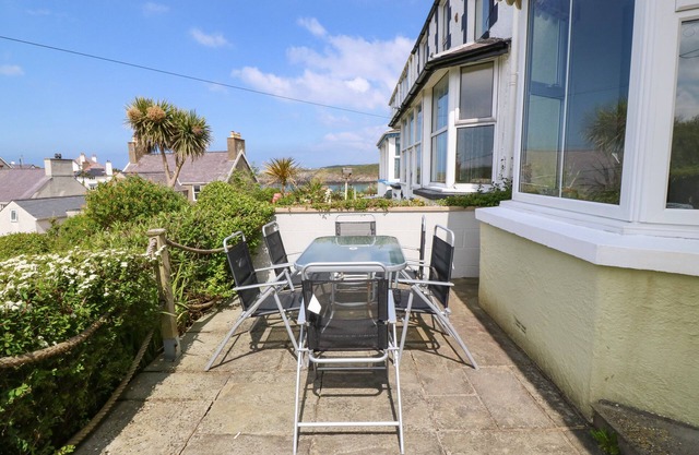 GORPHWYSFA, family friendly, country holiday cottage in Cemaes Bay