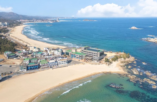 Goseong Cnblue Oceanview Pension