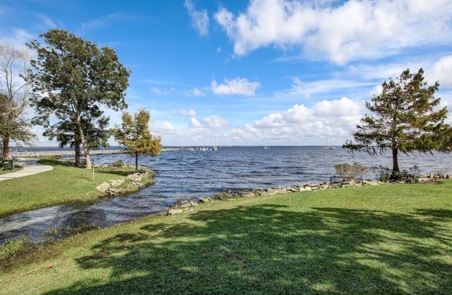 GovernorsFishCamp for 7/Boating