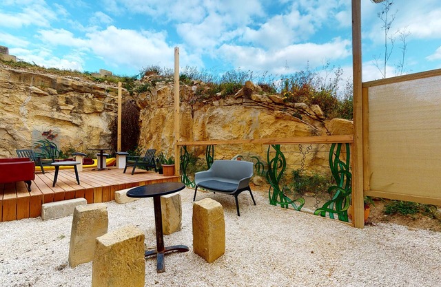 Gozo Bus Glamping - Stay on a 1974 Vintage Maltese bus in Xlendi