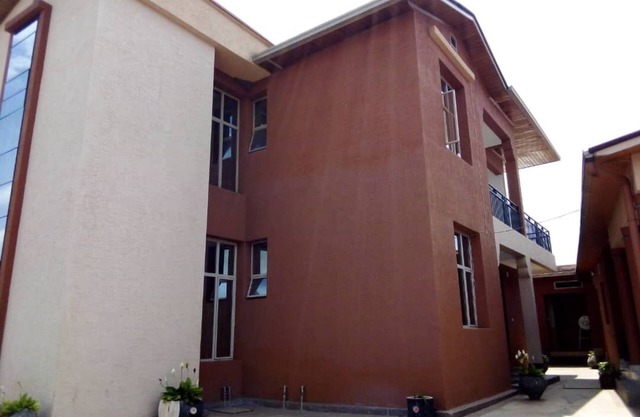 Grace Hotel By Green Safaris