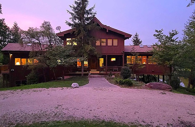 Grace Woods - Private Lake | Fire Pits | Sauna
